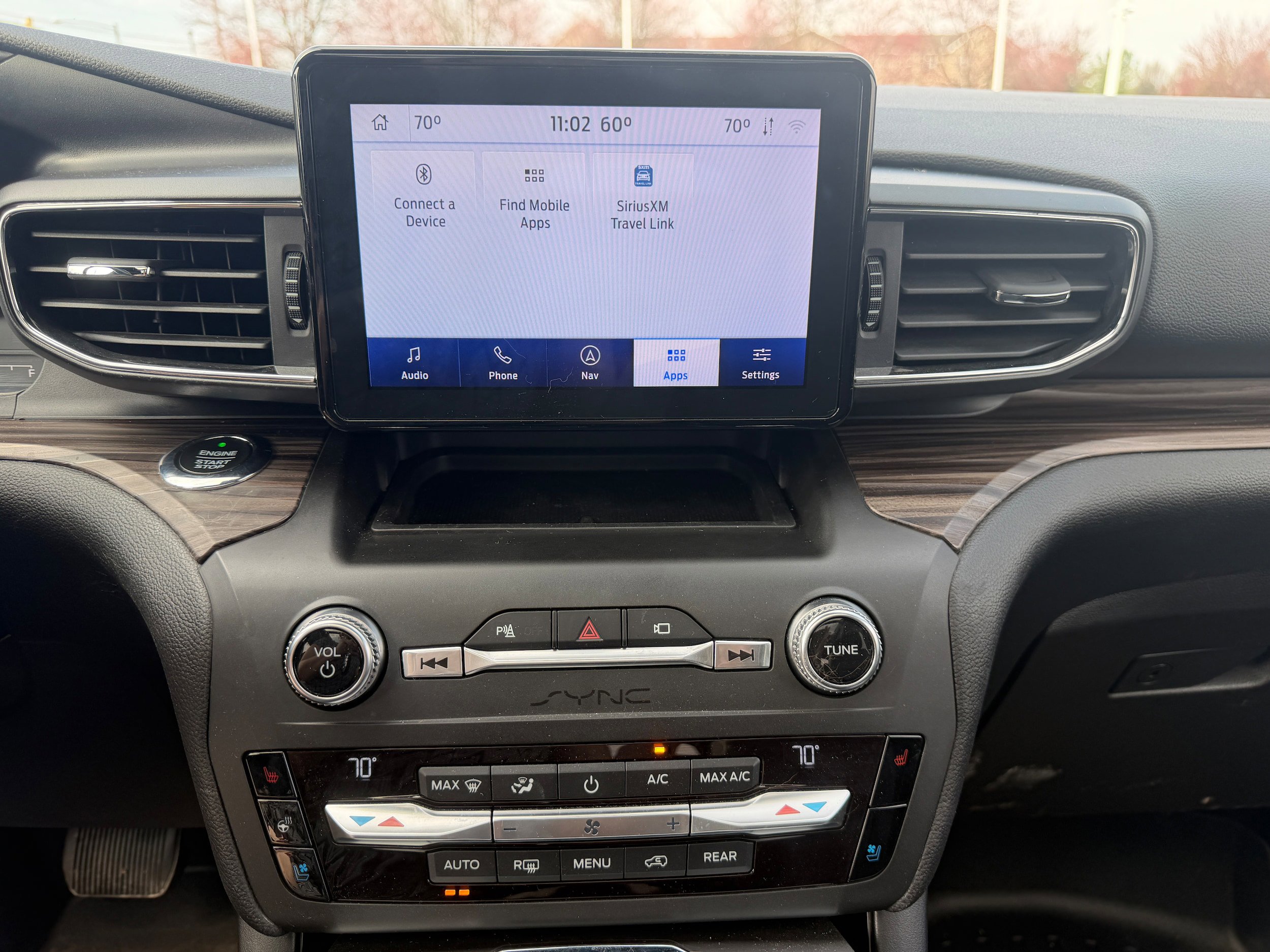 Certified 2020 Ford Explorer Limited w/ Class III Trailer Tow Package AWD/4WD image 13