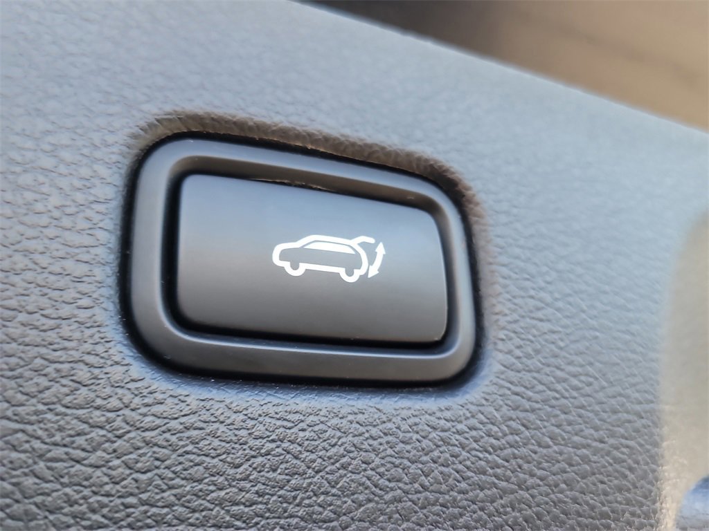 Used 2024 Hyundai Palisade SEL w/ Premium Package image 7