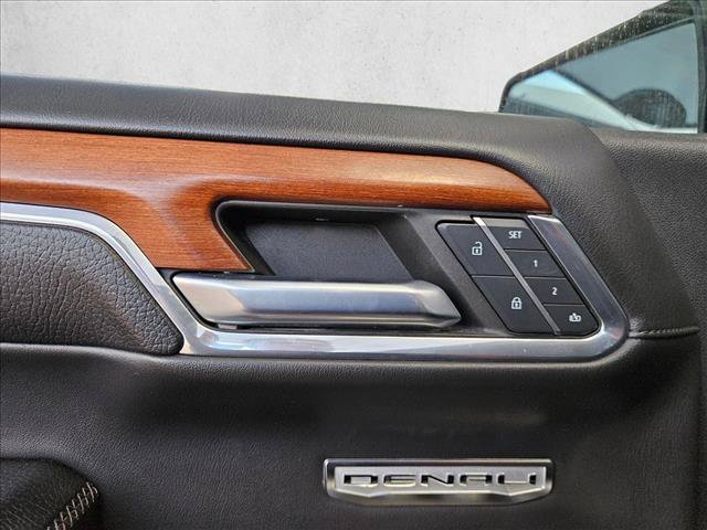 Used 2023 GMC Sierra 1500 Denali w/ Technology Package AWD/4WD image 24
