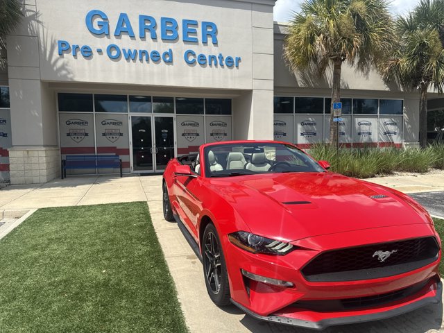 Certified 2018 Ford Mustang Premium RWD image 3