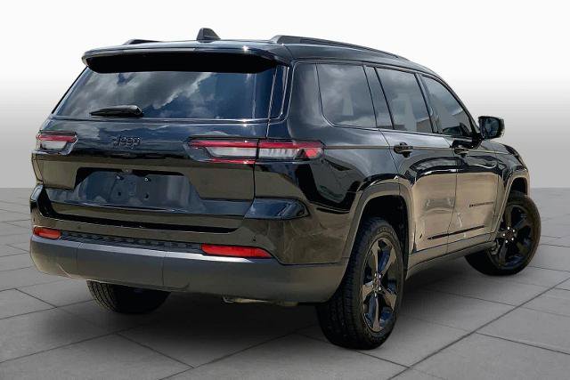 Used 2023 Jeep Grand Cherokee L Laredo RWD image 12