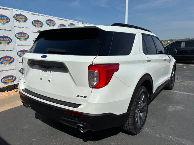Certified 2023 Ford Explorer XLT w/ Equipment Group 202A AWD/4WD image 4
