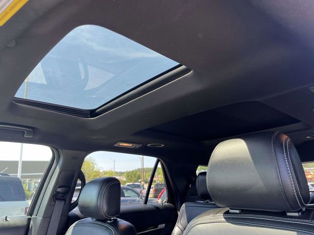 Certified 2017 Ford Explorer Limited w/ Equipment Group 301A image 13