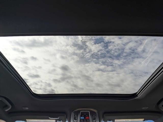 Used 2025 Jeep Grand Cherokee Limited w/ Luxury Tech Group II image 24