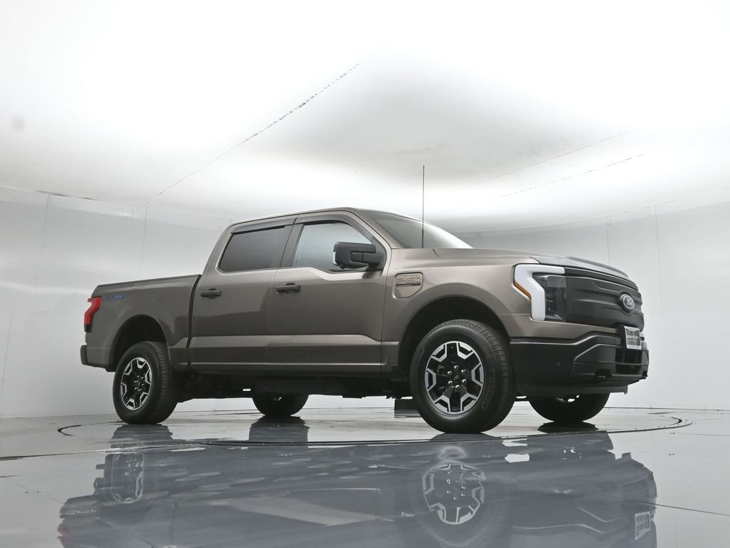 Certified 2023 Ford F150 Lightning Pro w/ Tow Technology Package AWD/4WD image 4