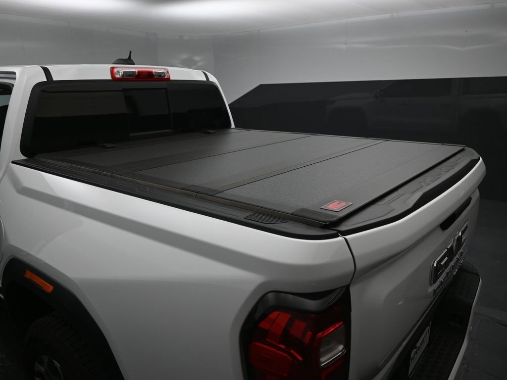 Used 2024 GMC Canyon Denali image 26