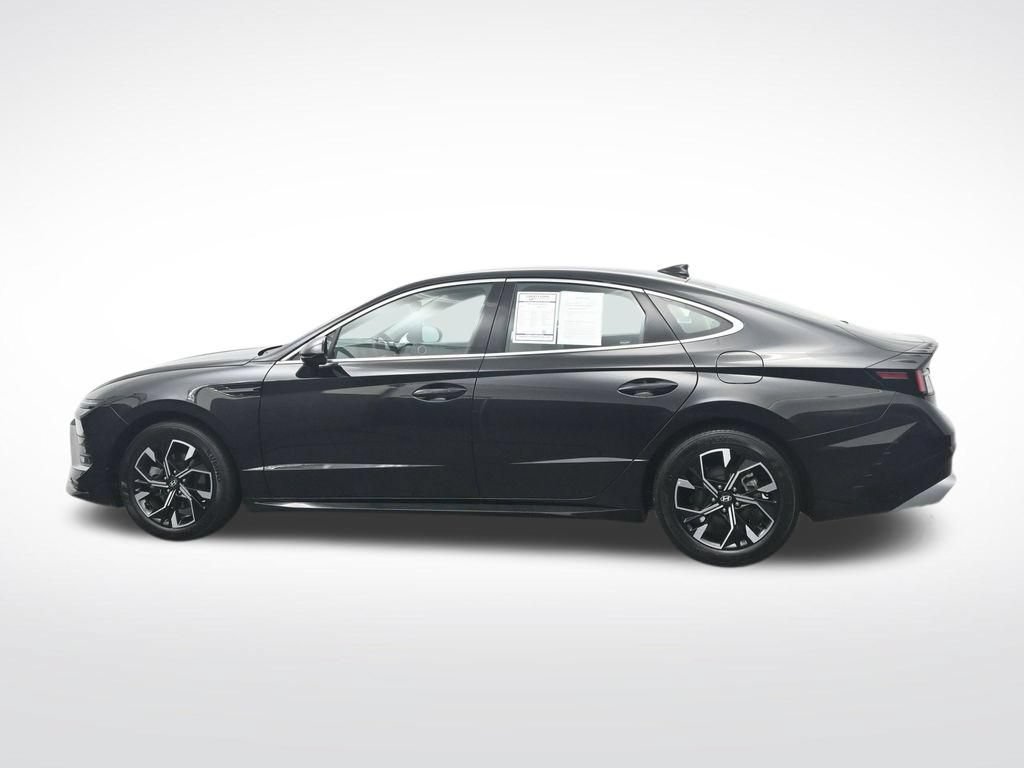 Used 2025 Hyundai Sonata SEL FWD image 10