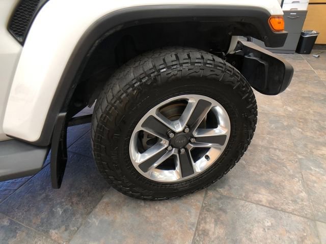 Used 2020 Jeep Wrangler Unlimited Sahara image 9