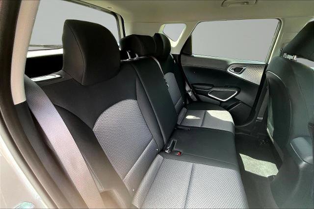 Used 2025 Kia Soul LX w/ LX Technology Package FWD image 27