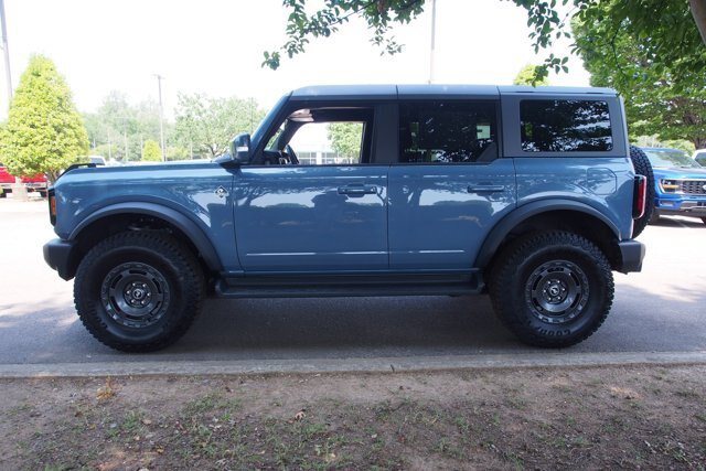 Certified 2025 Ford Bronco Outer Banks w/ Sasquatch Package AWD/4WD image 4