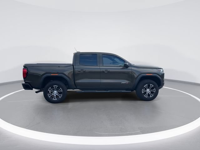 Used 2024 GMC Canyon AT4 w/ AT4 Premium Package AWD/4WD image 8