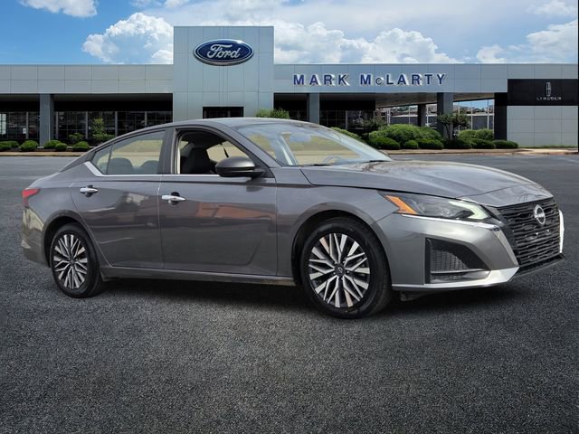 Used 2024 Nissan Altima 2.5 SV image 7