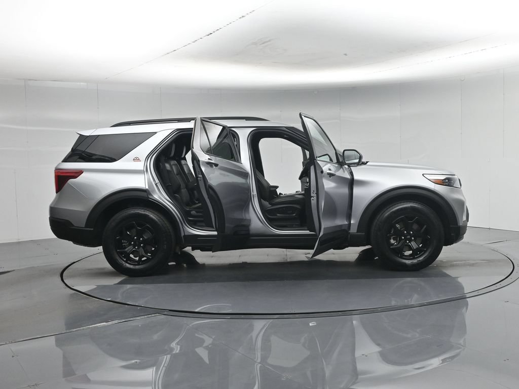 Certified 2023 Ford Explorer Timberline w/ Timberline Technology Package AWD/4WD image 5