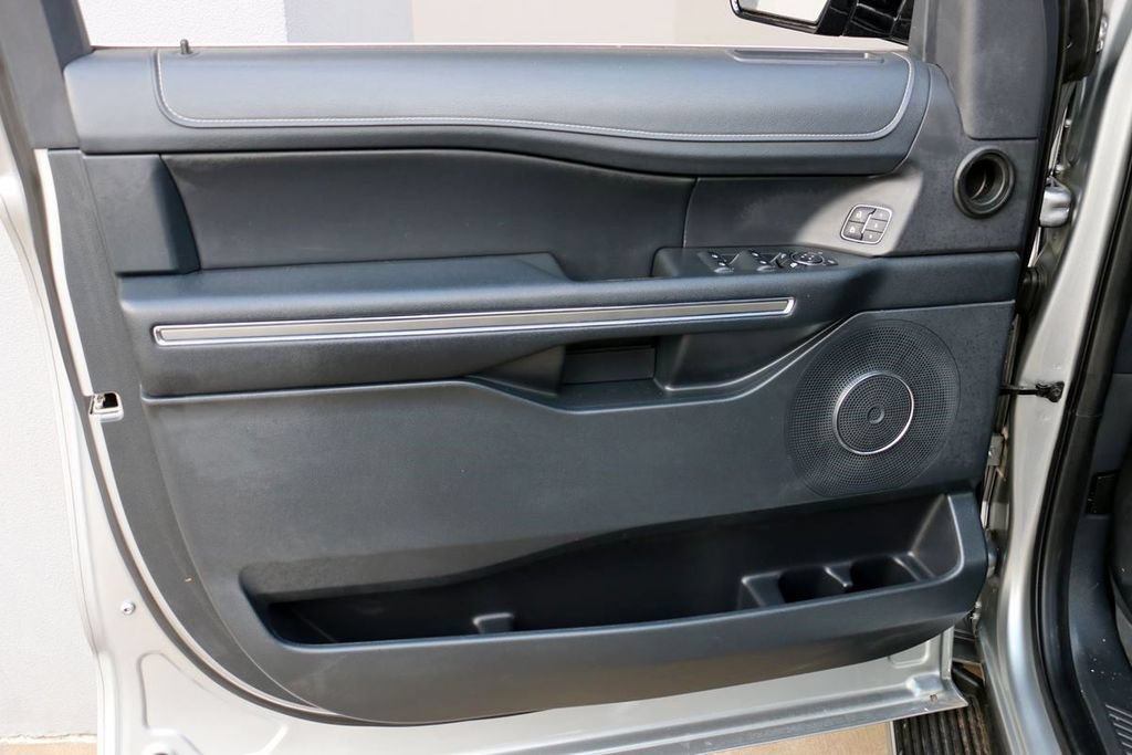 Certified 2022 Ford Expedition XLT RWD image 14
