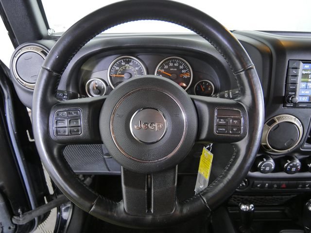 Used 2017 Jeep Wrangler Unlimited Sahara AWD/4WD image 26
