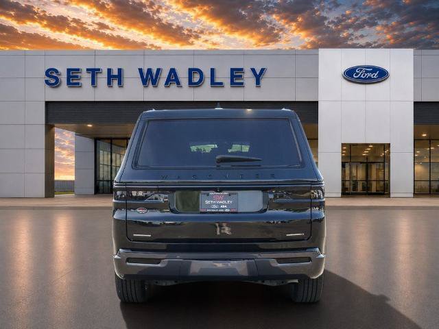 Used 2022 Jeep Wagoneer Series II AWD/4WD image 6
