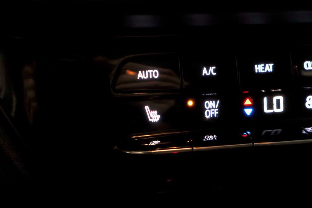 Used 2022 Chevrolet Bolt LT image 11