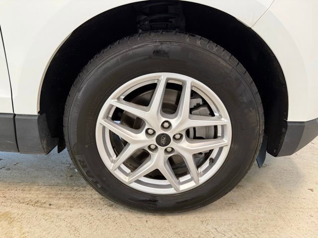 Certified 2023 Ford Edge SEL AWD/4WD image 33