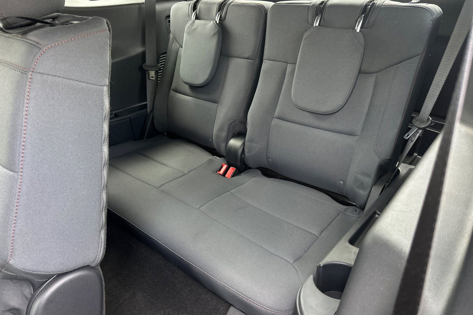Certified 2025 Ford Explorer Active RWD image 14
