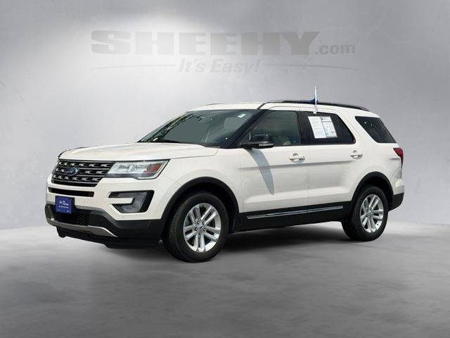 Certified 2017 Ford Explorer XLT w/ Equipment Group 202A FWD image 18