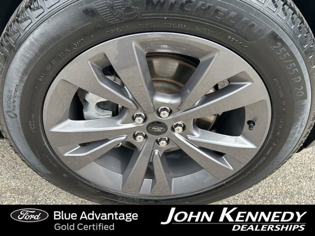 Certified 2022 Ford Explorer XLT w/ Equipment Group 202A AWD/4WD image 7