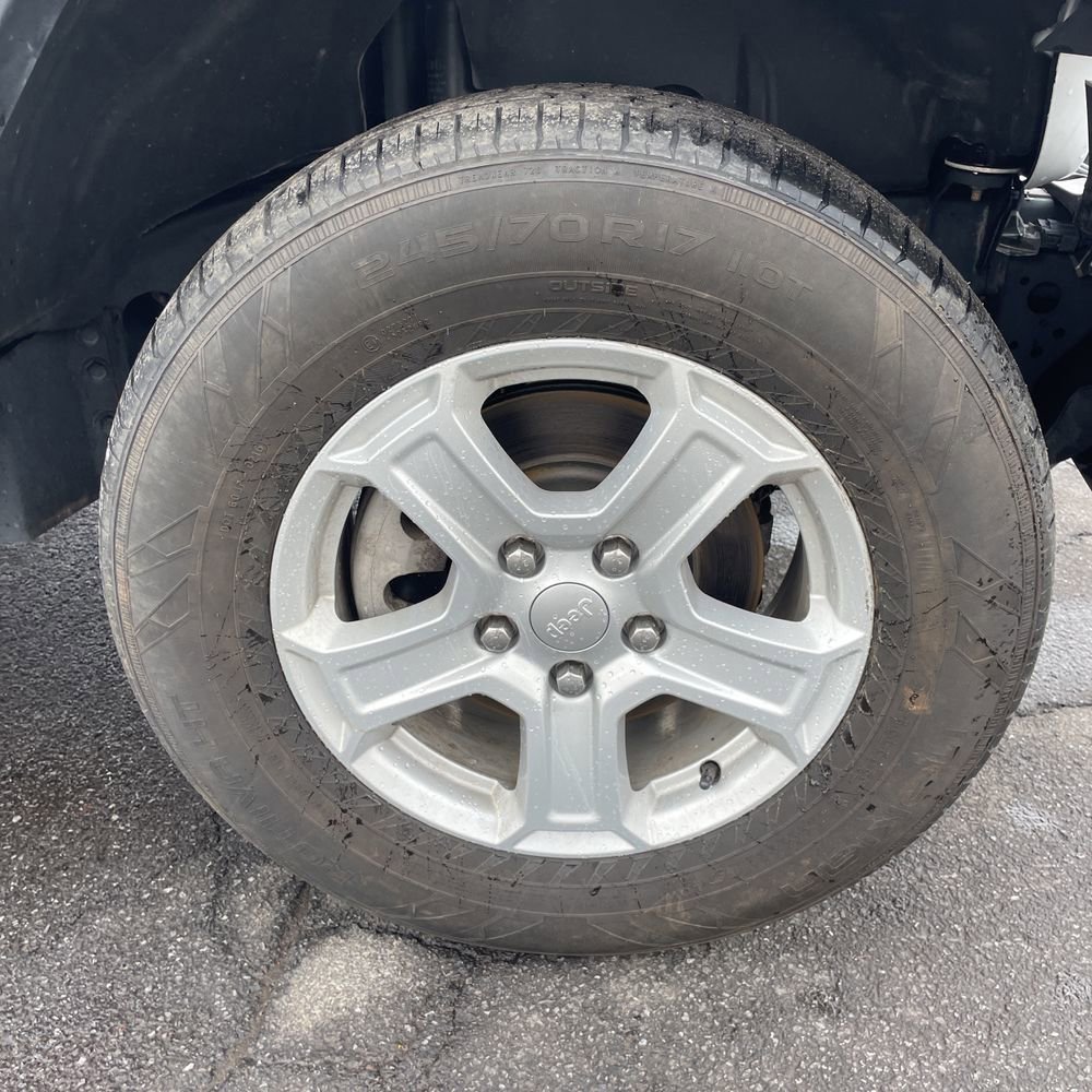 Used 2023 Jeep Wrangler Sport S image 20