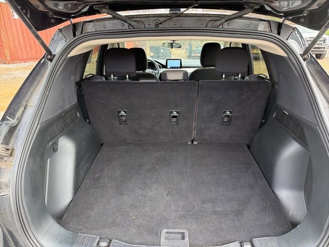 Certified 2020 Ford Escape SE image 11