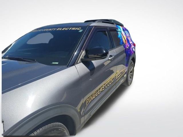 Certified 2022 Ford Explorer XLT w/ Equipment Group 202A