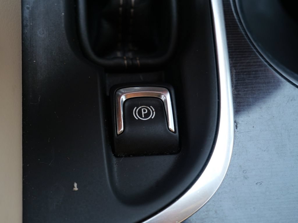 Used 2018 Buick Envision Preferred FWD image 23