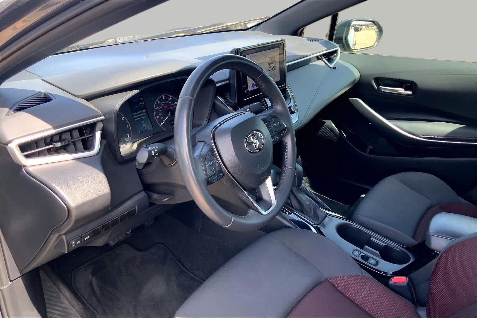Used 2024 Toyota Corolla SE FWD image 18