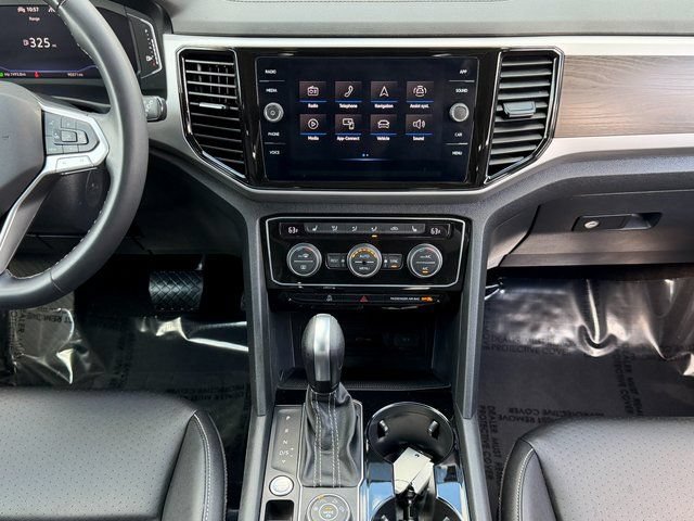 Used 2023 Volkswagen Atlas SE AWD/4WD image 25