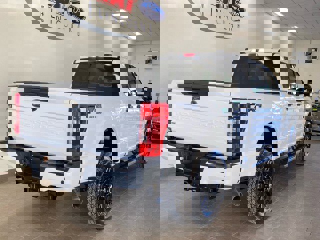 Certified 2022 Ford F250 XLT w/ Black Appearance Package image 7