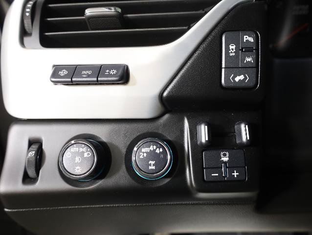 Used 2019 GMC Yukon SLT w/ Graphite Performance Edition AWD/4WD image 28