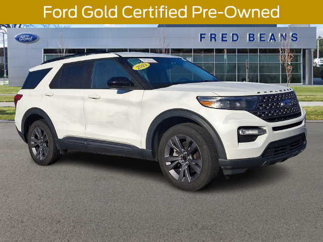 Certified 2023 Ford Explorer XLT w/ Equipment Group 202A AWD/4WD image 1