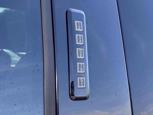 Certified 2024 Ford F250 Lariat w/ Lariat Ultimate Package AWD/4WD image 17