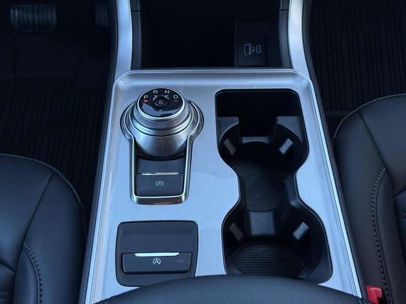 Certified 2024 Ford Edge SEL w/ Convenience Package image 12