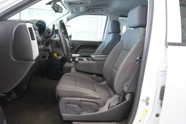 Used 2018 Chevrolet Silverado 1500 LT w/ Trailering Package AWD/4WD image 19