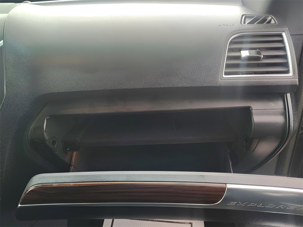 Certified 2017 Ford Explorer Limited image 38
