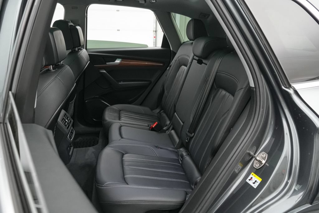 Used 2023 Audi Q5 2.0T Premium w/ Convenience Package AWD/4WD image 20