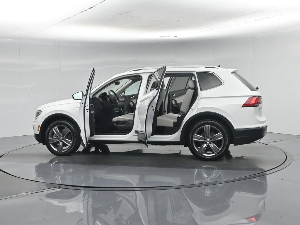 Used 2021 Volkswagen Tiguan SEL FWD image 37