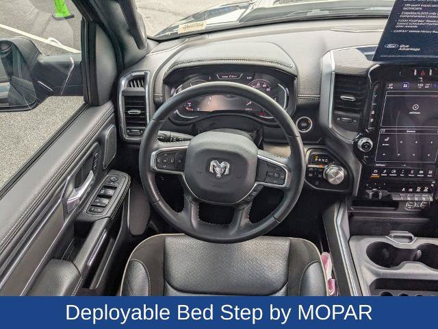 Used 2024 RAM 1500 Laramie AWD/4WD image 17