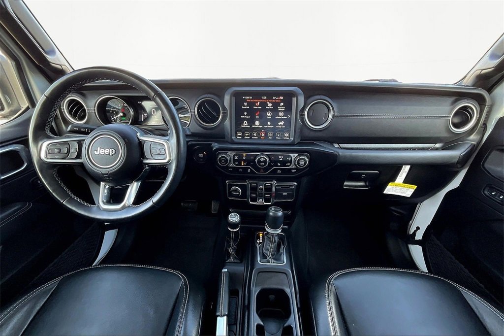 Used 2022 Jeep Wrangler Unlimited Sahara w/ Cold Weather Group image 16