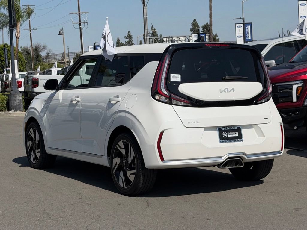 Used 2023 Kia Soul GT-Line w/ GT-Line Technology Package FWD image 6