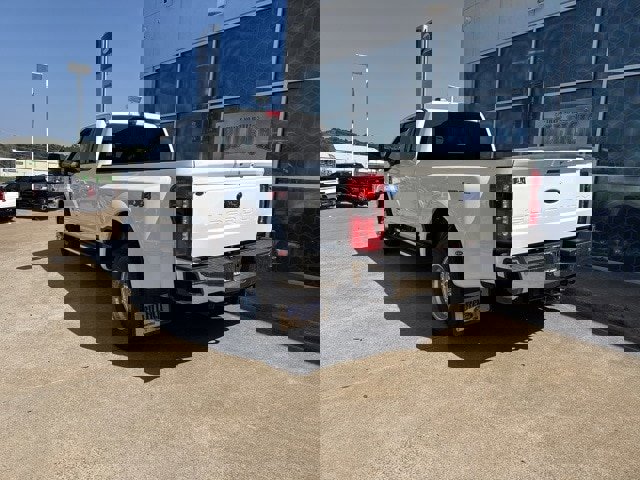Certified 2024 Ford F350 Lariat w/ FX4 Off-Road Package image 5
