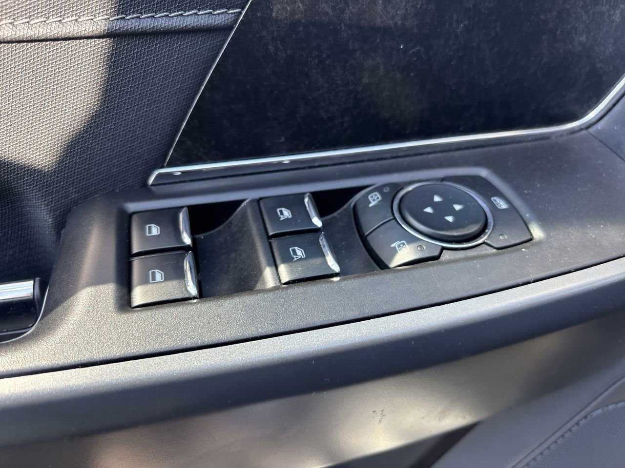 Certified 2022 Ford F150 XLT w/ Equipment Group 302A High image 18