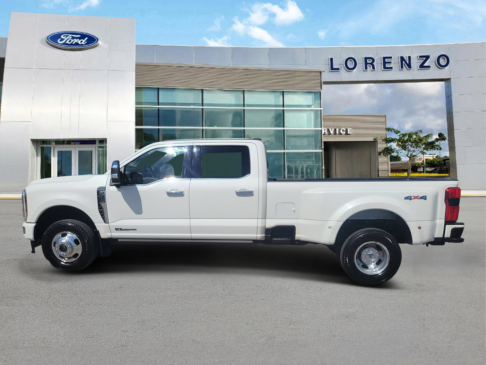 Certified 2024 Ford F350 Platinum AWD/4WD image 8