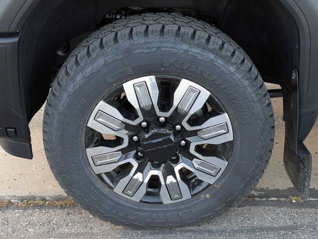 Used 2024 GMC Sierra 2500 Denali w/ Technology Package AWD/4WD image 10