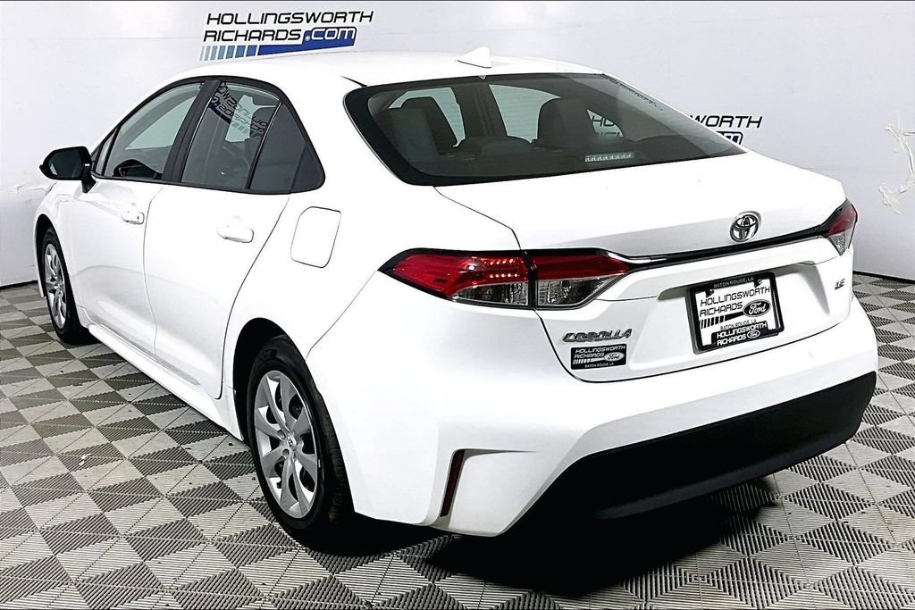 Used 2026 Toyota Corolla LE FWD image 8