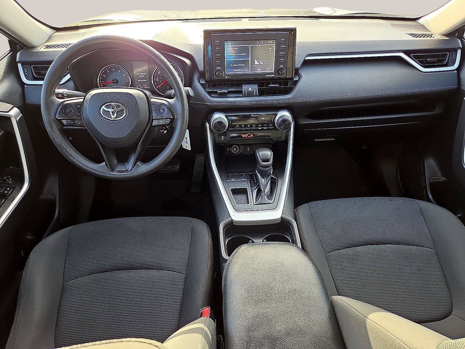 Used 2021 Toyota RAV4 LE FWD image 13