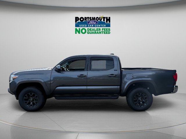 Used 2023 Toyota Tacoma SR5 AWD/4WD image 2